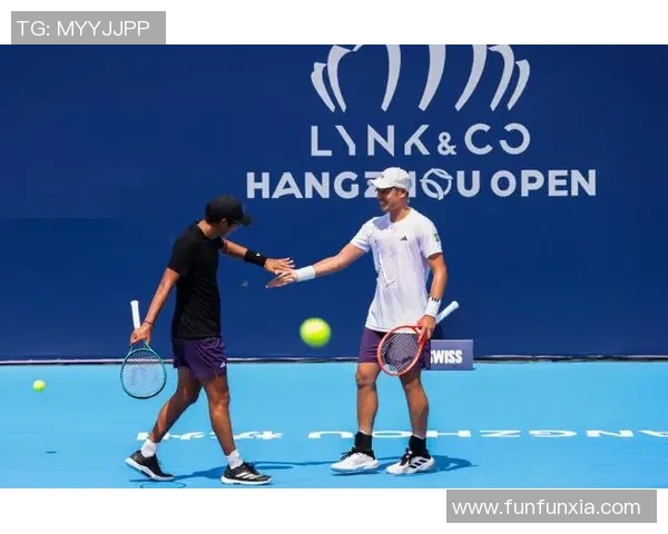 广州与杭州网球队赛后技术分析与战术对比全面复盘